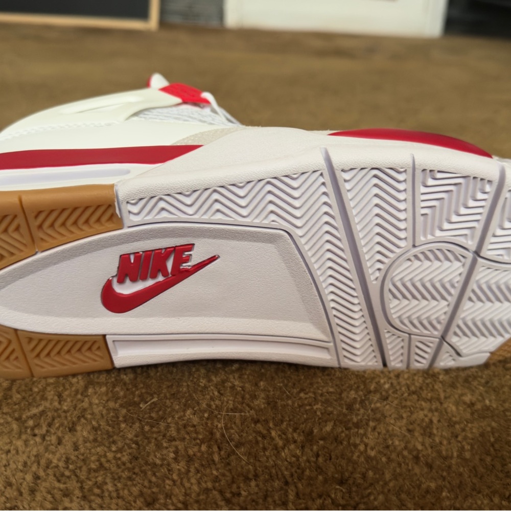 Jordan Air Retro 4 Sneakers - Picture 2 of 7